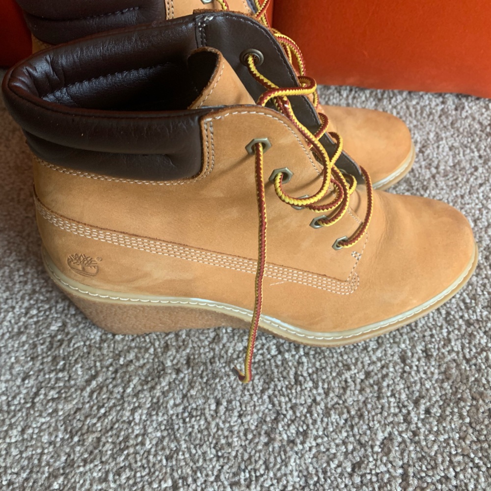Timberlands Wheat Wedge Booties